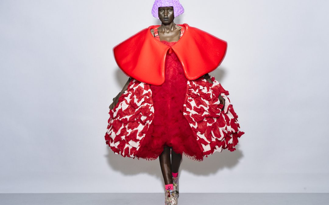 Artistry in Motion: Kawakubo’s Sculptural Dance with COMME des GARÇONS SS24